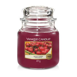 Vonná svíčka Yankee Candle střední Black cherry
